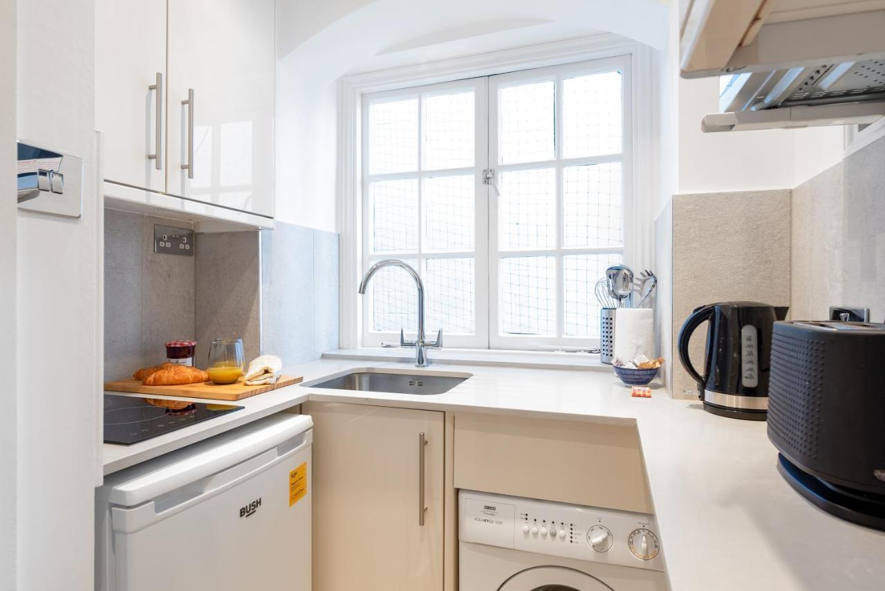 Capital Sloane Street Studio With Balcony ロンドン エクステリア 写真